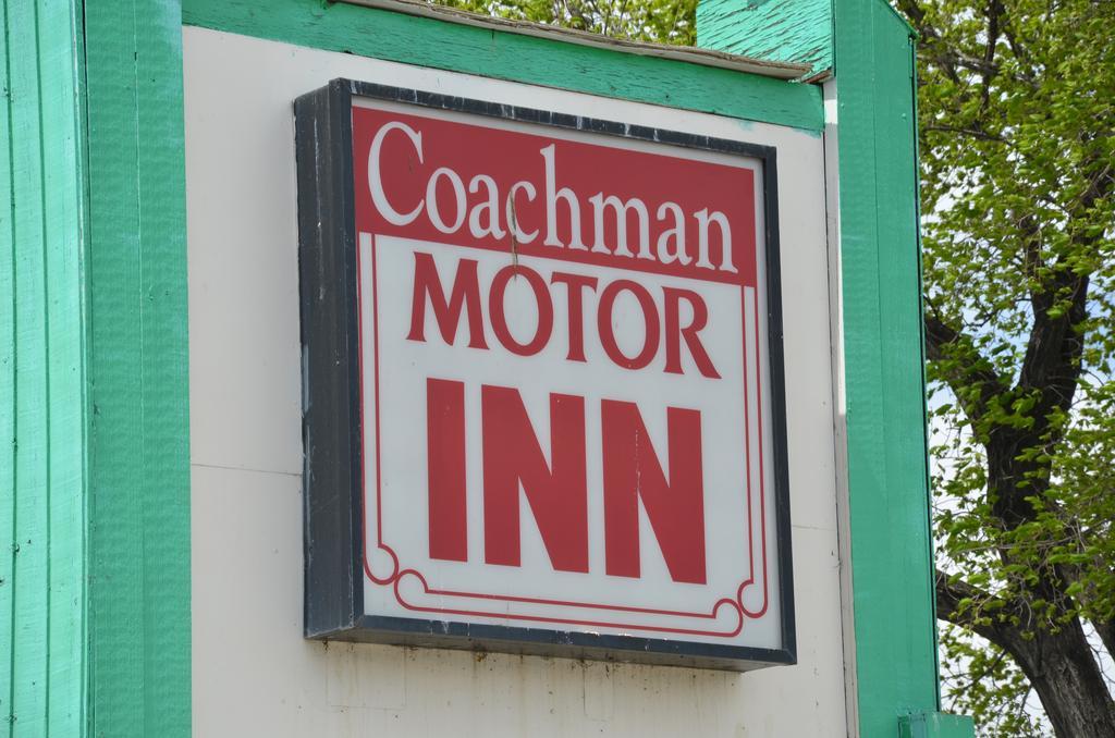 Coachman Inn Риджайна Экстерьер фото